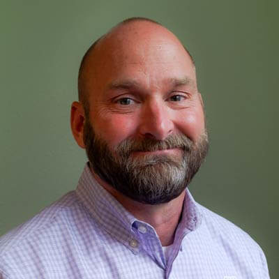 headshot-chris-woods